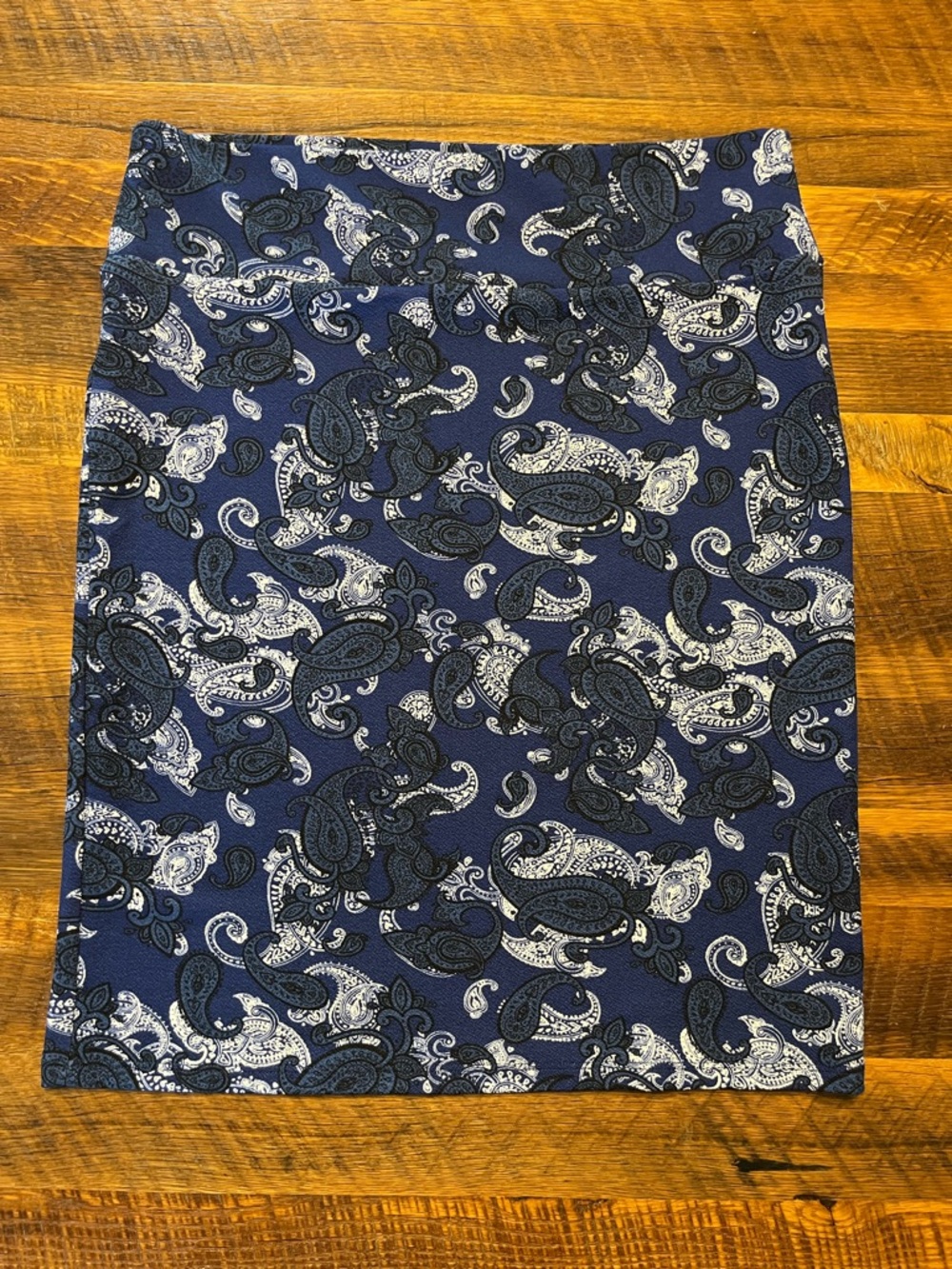 LuLaRoe blue paisley Cassie skirt - Picture 2 of 7